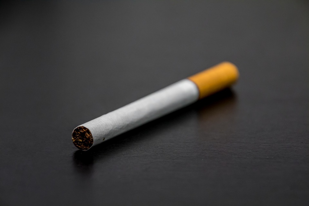 Вредно для здоровья и для кошелька: курение в Украине постепенно будет становиться все более дорогим занятием 